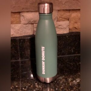 Dunkin Donuts Stainless Steel Hydration Collection 17 oz Green Water Bottle